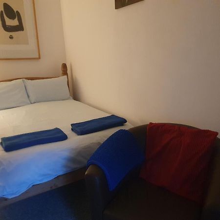 Hôtel Number One à Hove Extérieur photo